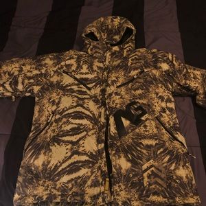 Analog snowboard/ski jacket